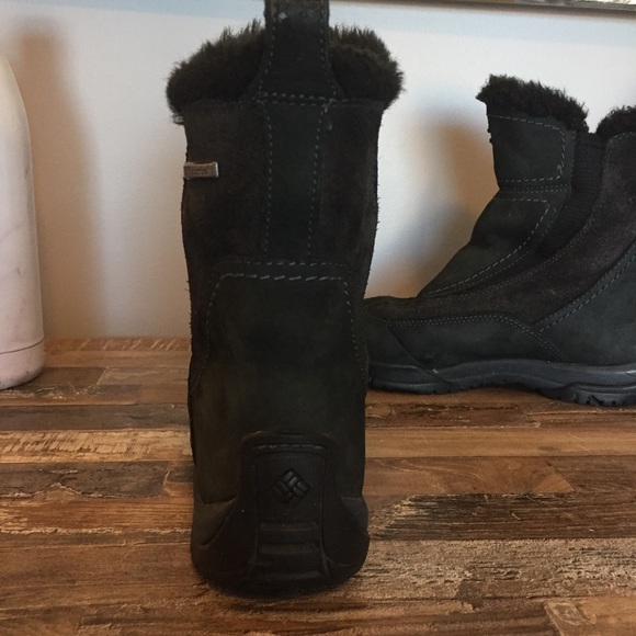 Columbia Winter Boots - Picture 5 of 16